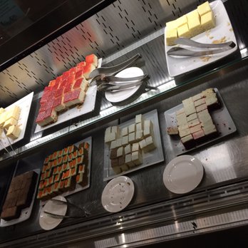 Ocean Premier Player's Lounge - a variety of desserts - Lounges Near Me - Atlantic City, New Jersey Ocean Premier Player's Lounge - a variety of desserts - Lounges Near Me - Atlantic City, New Jersey