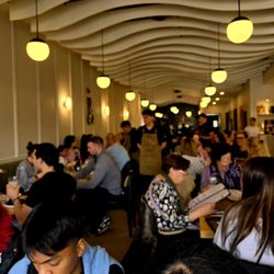 Meet me at Madison - Dining Room