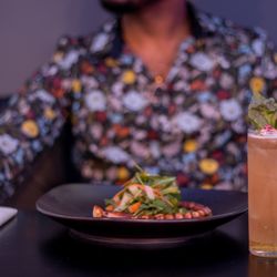 Vibras Restaurant & Lounge