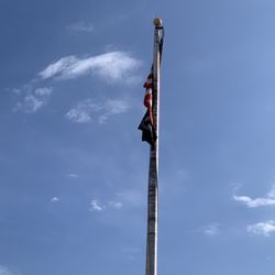 United States Post Office - Frisco, TX post office flag tangled.