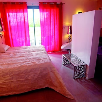 Le Mas du Terme - Chambre Prestige - Hotels Near Me - Barjac, 30