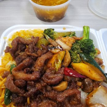 China Express - 3 item + 1 side w/soup. Packed! - Chinese Near Me - San Diego, California