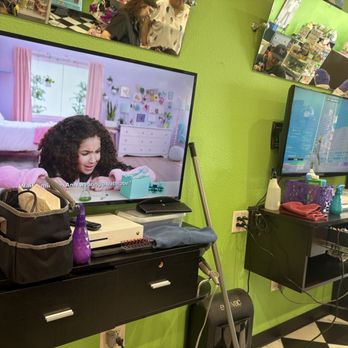 Sharkey's Cuts for Kids - Hair Salons Near Me - San Antonio, Texas