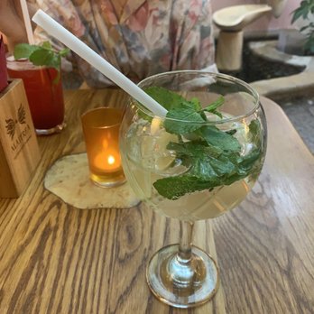 Restaurace Maitrea - Hugo spritz - Vegetarian Near Me - Prague, Puerto Rico