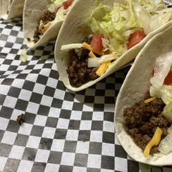 The Avenue Bar and Grill - Beef tacos