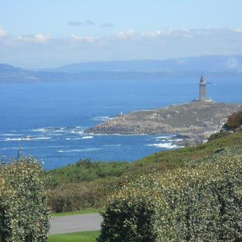 Monte de San Pedro - Una vista diferente del Faro de Hércules. - Landmarks & Historical Buildings Near Me - Corunna, C