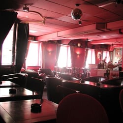 Downstairs - Barbereich