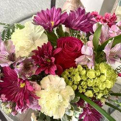A House of Flowers and Gifts
