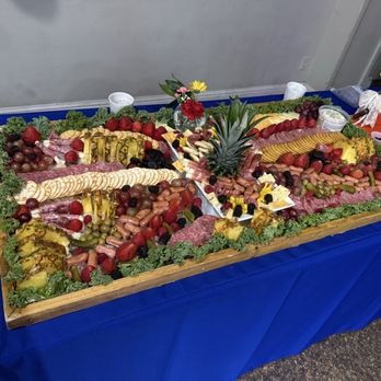 Cruizin' Shine - charcuterie board - Community Service/Non-Profit Near Me - Bakersfield, California