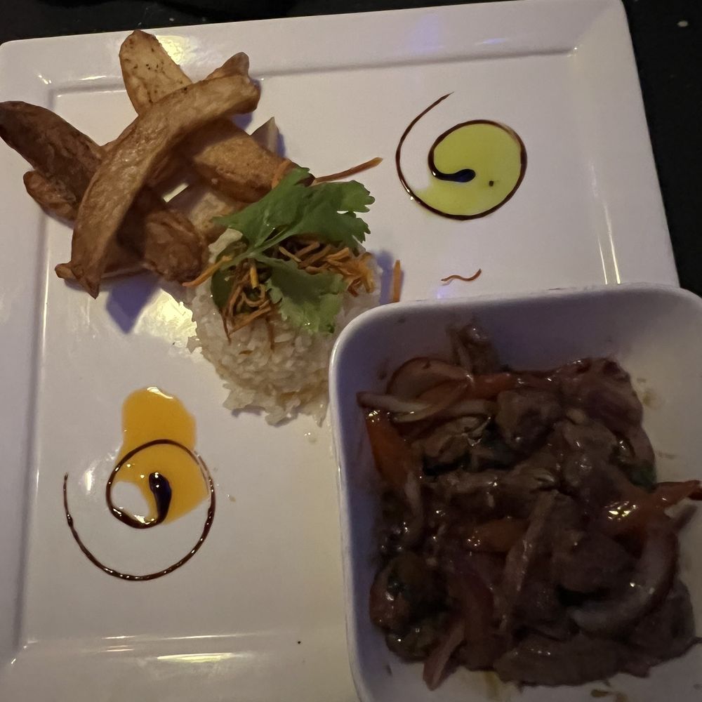 Selva University Town Center - Lomo saltado - Latin American Near Me - Sarasota, Florida