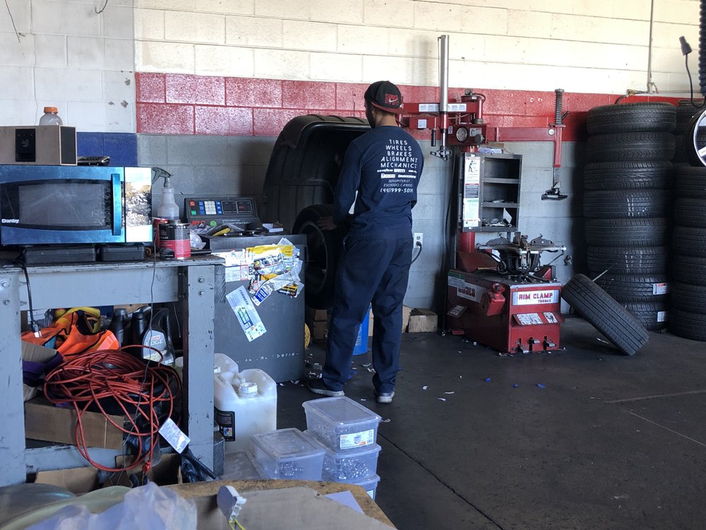 Reyes Tires Pro, Escondido Roadtrippers