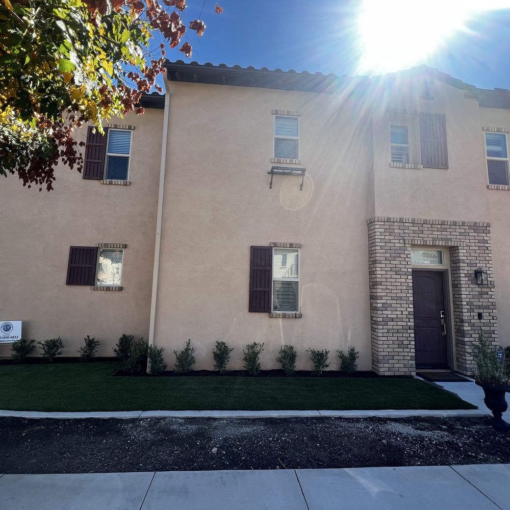 Tapia's Concrete Service - New turf/garden and planted hedges - Masonry/Concrete Near Me Tapia's Concrete Service - New turf/garden and planted hedges - Masonry/Concrete Near Me