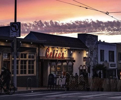 Celia's by the Beach by null