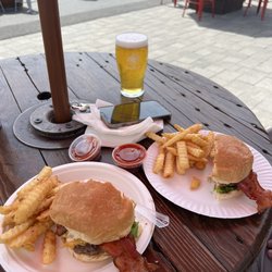 Food Fellas - Oh, the fries are perfectly seasoned - yum