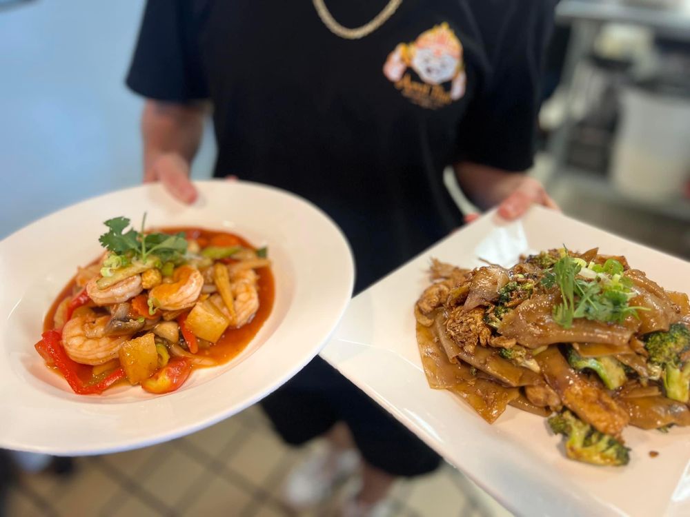Aroi Thai Restaurant & Bar