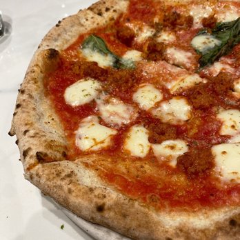 Pizzeria Libretto - Pizza Near Me - Toronto, Ontario