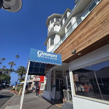 Glenmore Plaza Hotel - Hotels Near Me - Avalon, California Glenmore Plaza Hotel - Hotels Near Me - Avalon, California