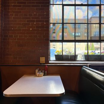 Elmo's Diner - Diners Near Me - Durham, North Carolina