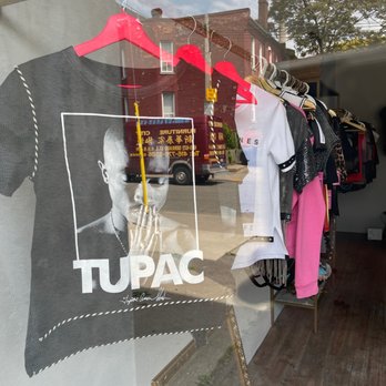 Original Copy Store - Tupac shirt. - Used, Vintage & Consignment Near Me - Toronto, Ontario Original Copy Store - Tupac shirt. - Used, Vintage & Consignment Near Me - Toronto, Ontario