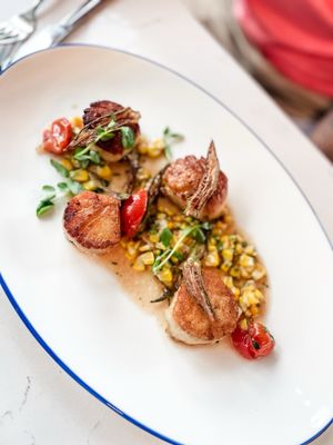 Roberto's Deluxe Oysters and Fine Fish by null
