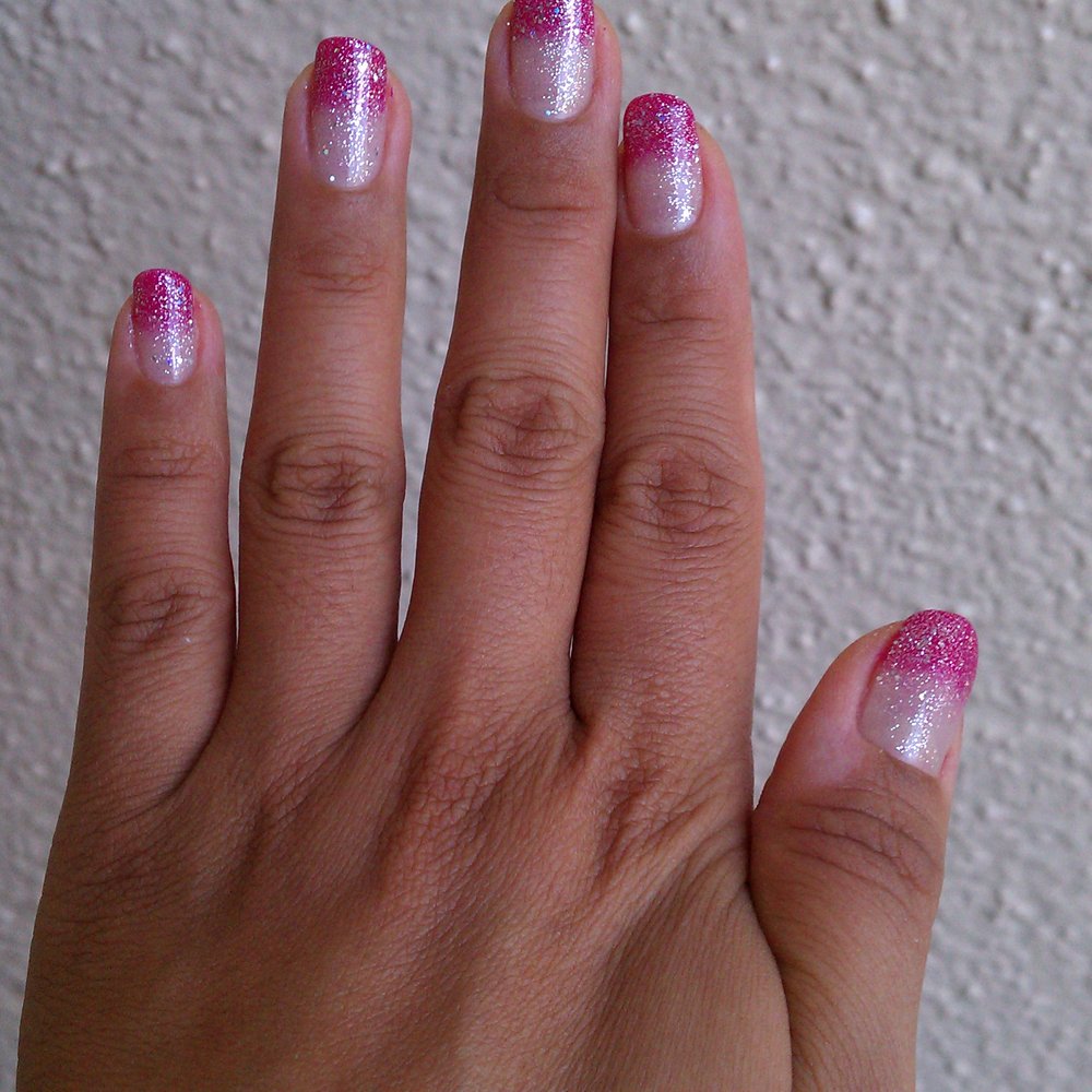 Manoa Nails - Gellish glitter fade by Tien. Lasted 2 1/2 weeks! - Nail Salons Near Me - Honolulu, Hawaii Manoa Nails - Gellish glitter fade by Tien. Lasted 2 1/2 weeks! - Nail Salons Near Me - Honolulu, Hawaii
