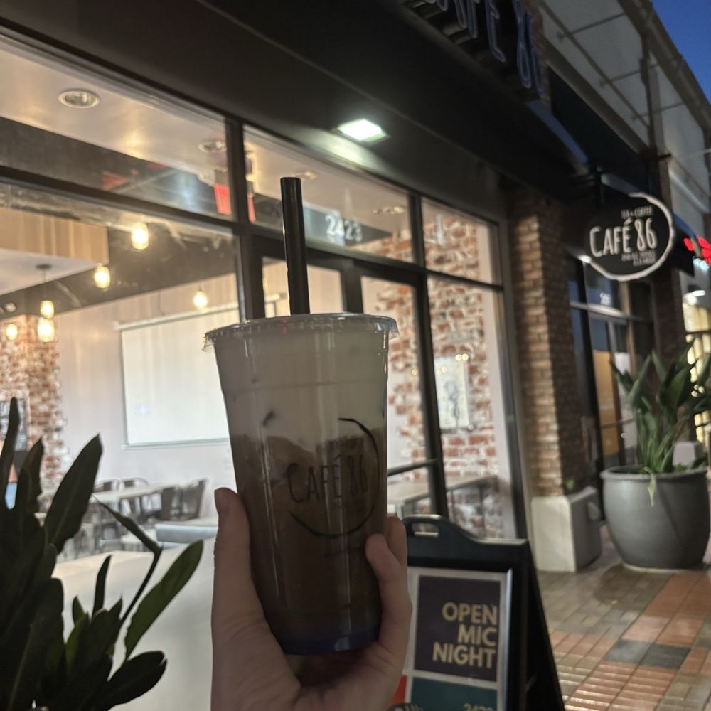Cafe 86 - Desserts Near Me - Tustin, California