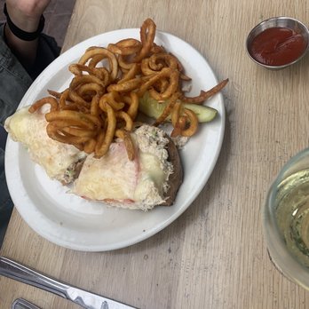 Martha's - American Near Me - Hermosa Beach, California Martha's - American Near Me - Hermosa Beach, California