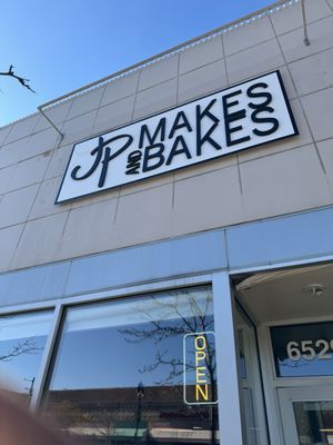 JP Makes and Bakes by null