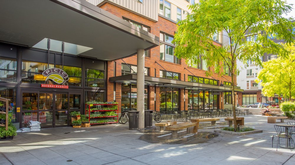 PCC COMMUNITY MARKETS GREEN LAKE VILLAGE 129 Photos & 117 Reviews