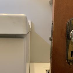 Plumbing Masters - Right side of sink almost flush, no hangover