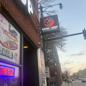 Sushi Loop - Sushi Bars Near Me - Chicago, Illinois