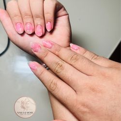 Nails & More - gel manicure