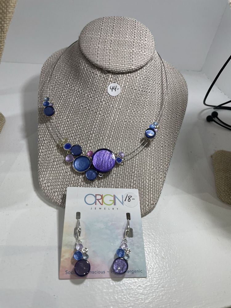 Blue Pelican Gallery Gifts & Yarn