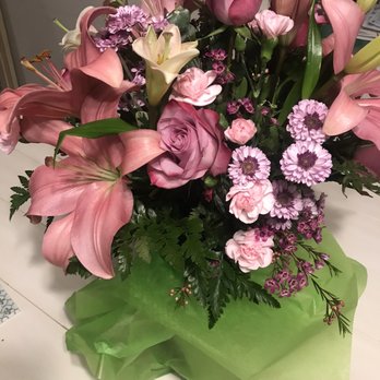 Kremp Florist - Graceful Wonder Bouquet - Florists Near Me - Willow Grove, Pennsylvania Kremp Florist - Graceful Wonder Bouquet - Florists Near Me - Willow Grove, Pennsylvania