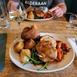 Darkhorse Restaurant - Chicken Sunday Roast with a white wine