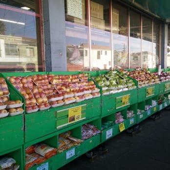 Sunset Supermarket - Weekday crowd. Nice. Okay, so this picture makes the produce look fairly decent. Just wait until the weekend...it gets ugly... - International Grocery Near Me - San Francisco, California Sunset Supermarket - Weekday crowd. Nice. Okay, so this picture makes the produce look fairly decent. Just wait until the weekend...it gets ugly... - International Grocery Near Me - San Francisco, California