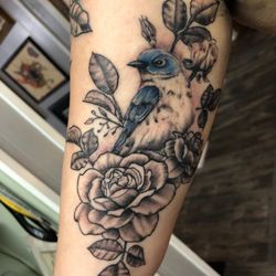 Rabbits Den Tattoo & Body Piercing Parlor