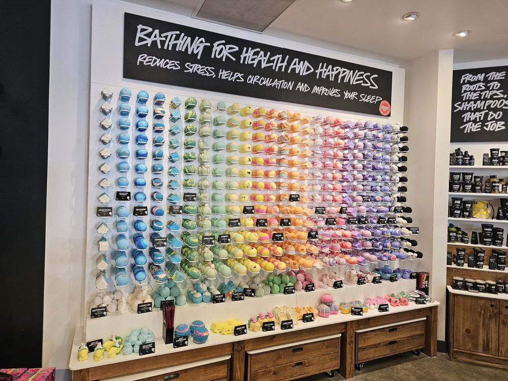 Lush Logo