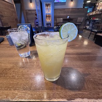 Jack's Bar & Grill - Margarita with mezcal - American Near Me - Templeton, California