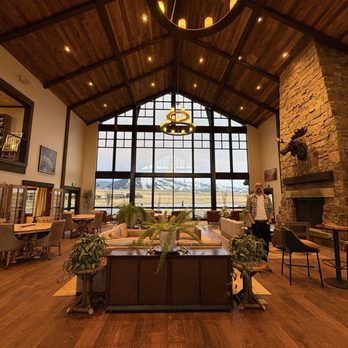 Sage Lodge - What a view from the lobby - Hotels Near Me - Pray, Montana