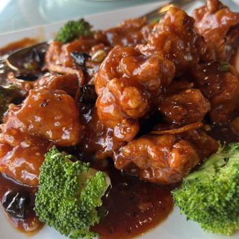 Trizest Restaurant - Orange Sichuan Chicken - Chinese Near Me - Sterling Heights, Michigan
