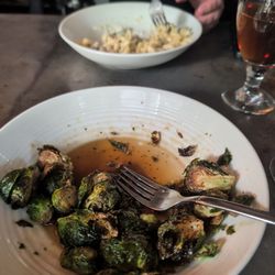 511 Rose - Mac n cheese and the brussel sprouts.
