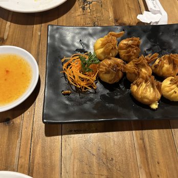 Hands On - Irving Park Rd. - Card Rangoons (with curry inside) - Sushi Bars Near Me - Chicago, Illinois Hands On - Irving Park Rd. - Card Rangoons (with curry inside) - Sushi Bars Near Me - Chicago, Illinois
