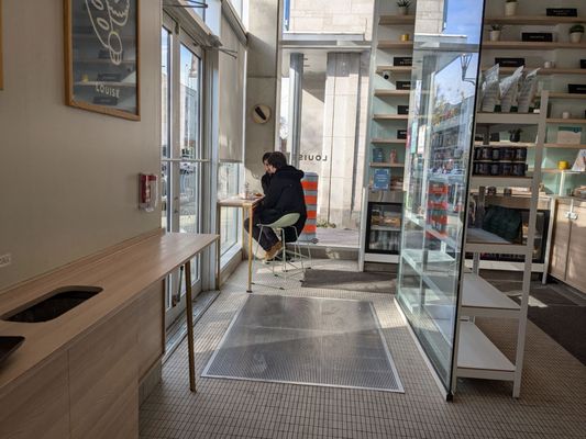 Louise Boulangerie by null