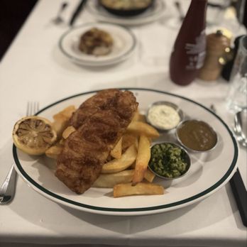 Dingles Public House - Fish and Chips! - Gastropubs Near Me - San Francisco, California