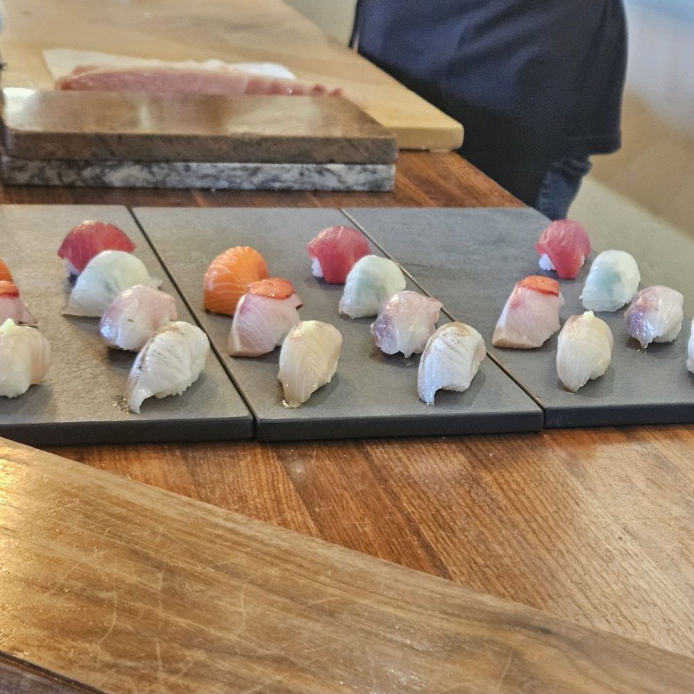 Akira - Chec's choice 10p - Sushi Bars Near Me - Eugene, Oregon