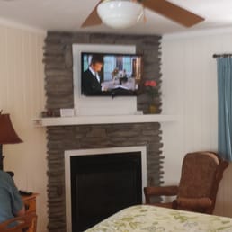 King bed, fireplace turned on by switch next to bed. King bed, fireplace turned on by switch next to bed.