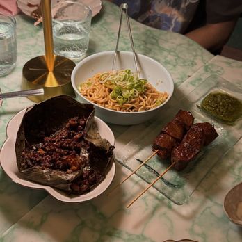 Chifa - Peruvian Near Me - Los Angeles, California