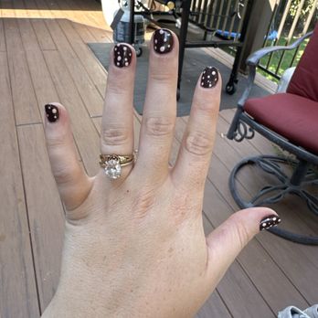 Royal Nails & Spa - Nail Salons Near Me - Bend, Oregon