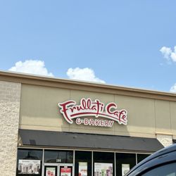 Frullati - Outside